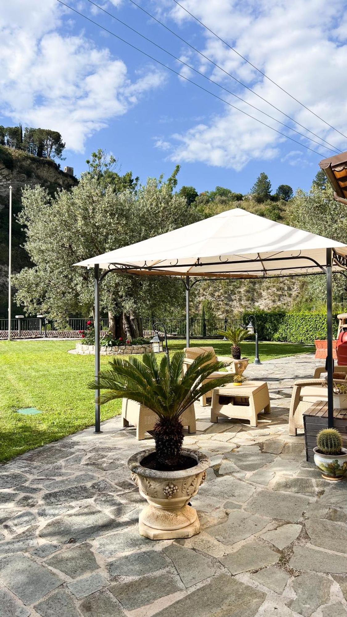 Apartamento Giardino Sul Fiume Ascoli Piceno Exterior foto
